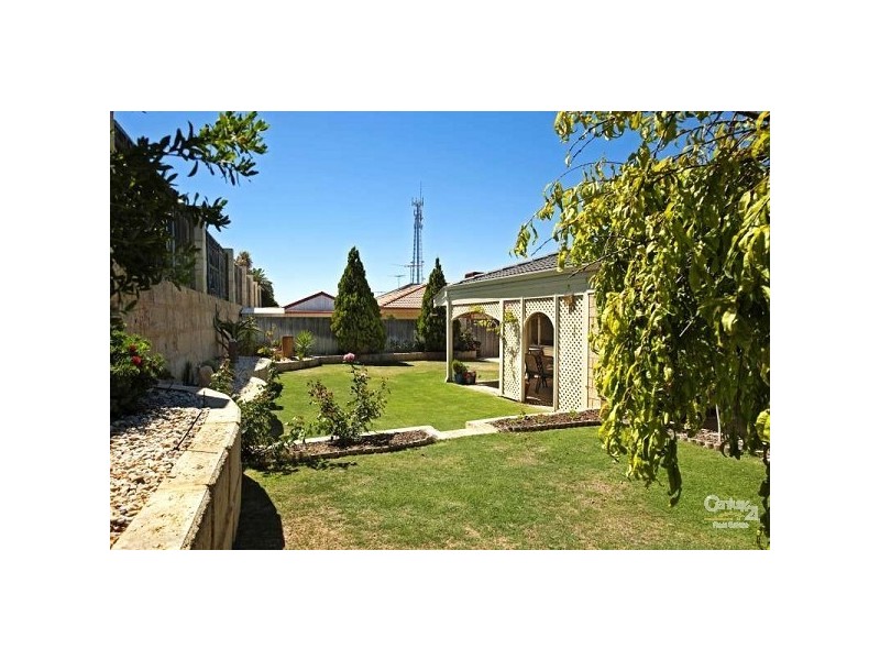 3 Antibes Court, Mindarie WA 6030
