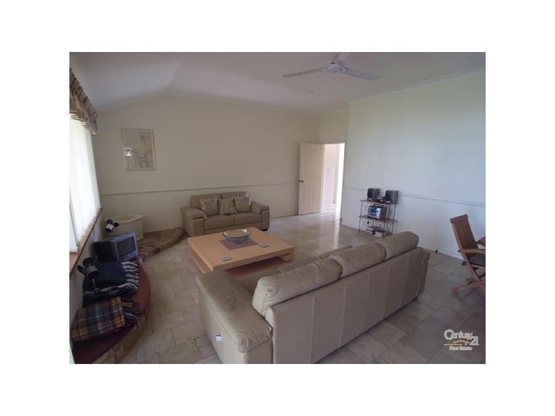 5 Caldera Close, Mindarie WA 6030