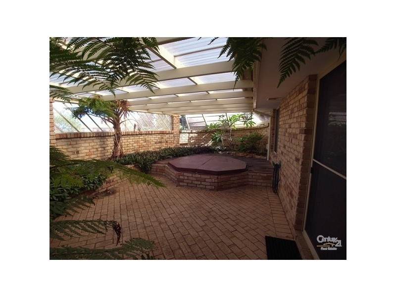 5 Caldera Close, Mindarie WA 6030