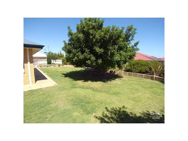 3 Berrington Pass, Quinns Rocks WA 6030