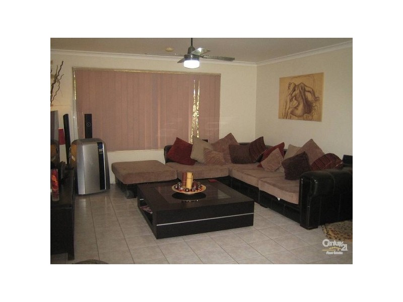 2 Doon court, Kinross WA 6028