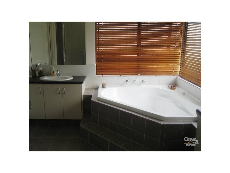 47 Grandoak drive, Clarkson WA 6030