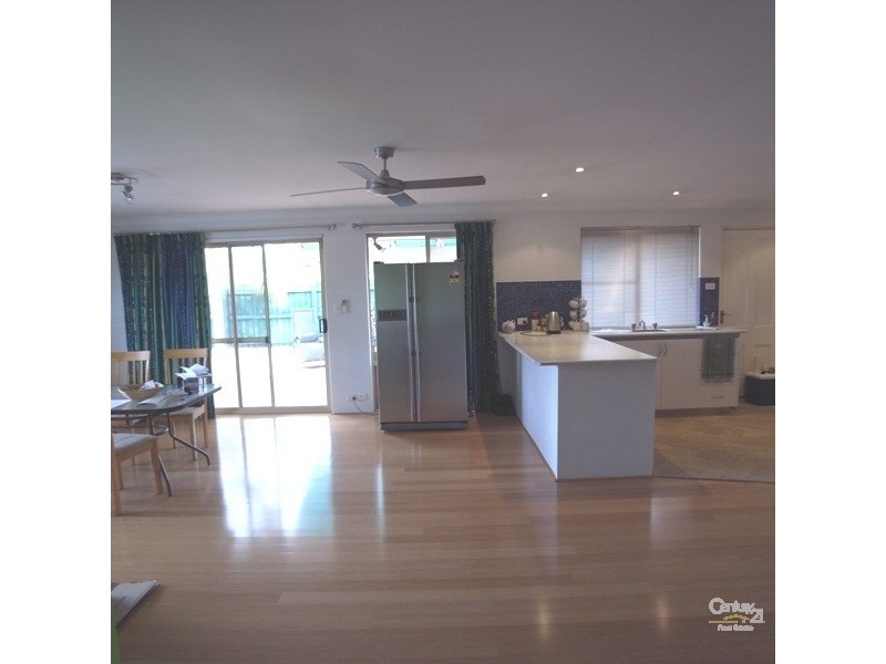 19 Pinegrove Mews, Currambine WA 6028