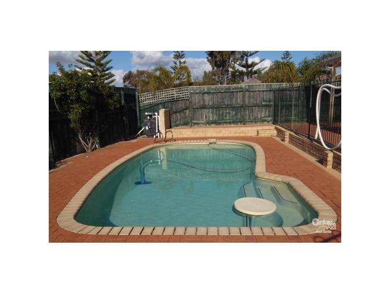 19 Pinegrove Mews, Currambine WA 6028