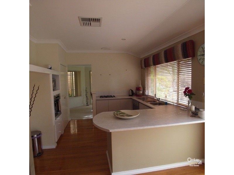 8 Ostend Parade, Mindarie WA 6030