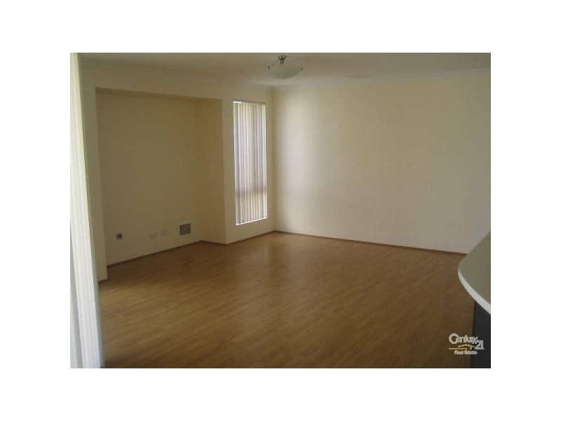 8 Grallina way, Tapping WA 6065