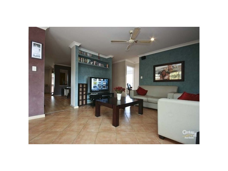 19 Fowey Loop, Mindarie WA 6030