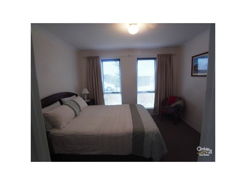 39A Navarre Way, Butler WA 6036
