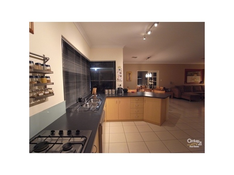 42 Tamarama Crescent, Clarkson WA 6030