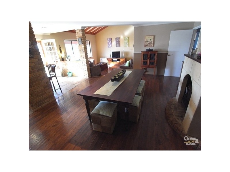 26 Kallaroo Place, Kallaroo WA 6025