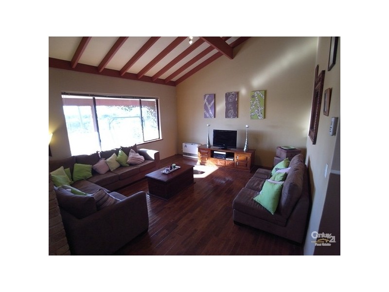 26 Kallaroo Place, Kallaroo WA 6025