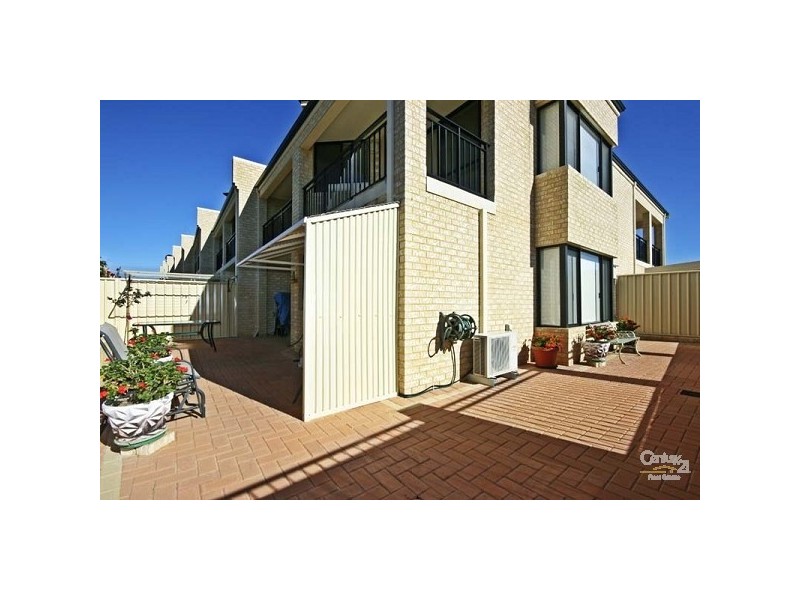 8/4 Allum Green, Merriwa WA 6030