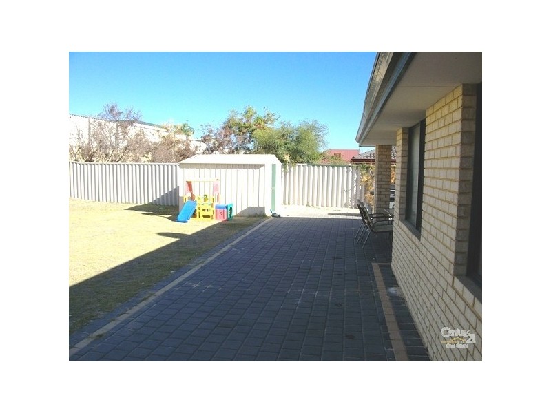 33 Mokutu Court, Quinns Rocks WA 6030