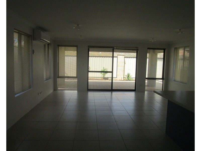 11a Capitol turn, Clarkson WA 6030