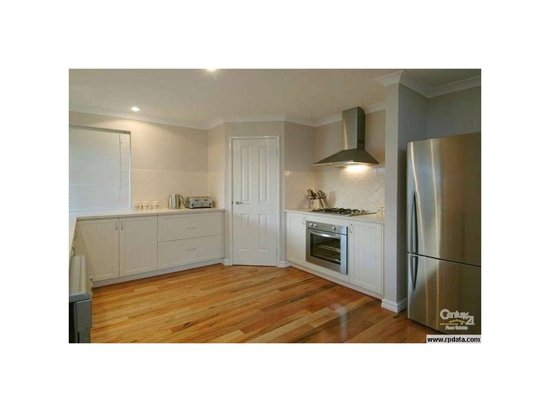 17 Ferryside road, Butler WA 6036