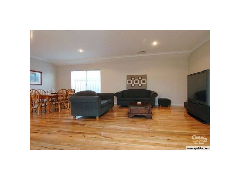 17 Ferryside road, Butler WA 6036