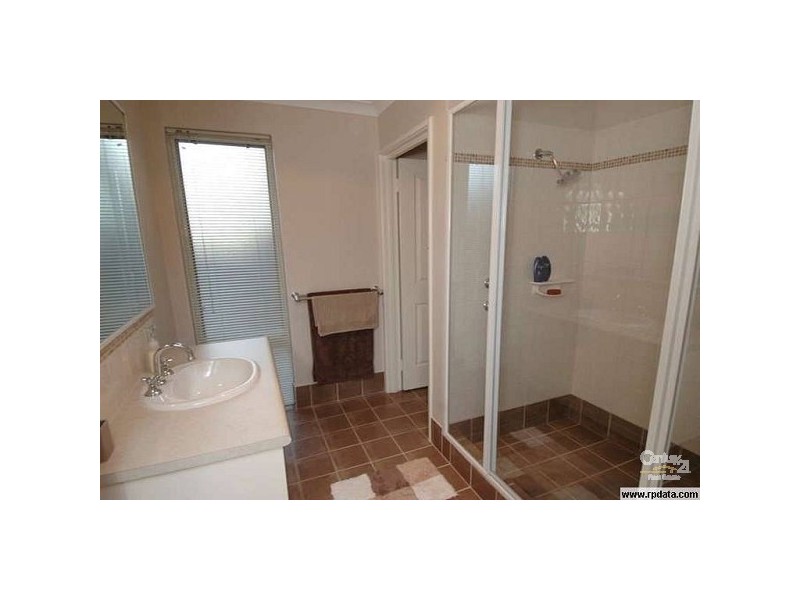 17 Ferryside road, Butler WA 6036