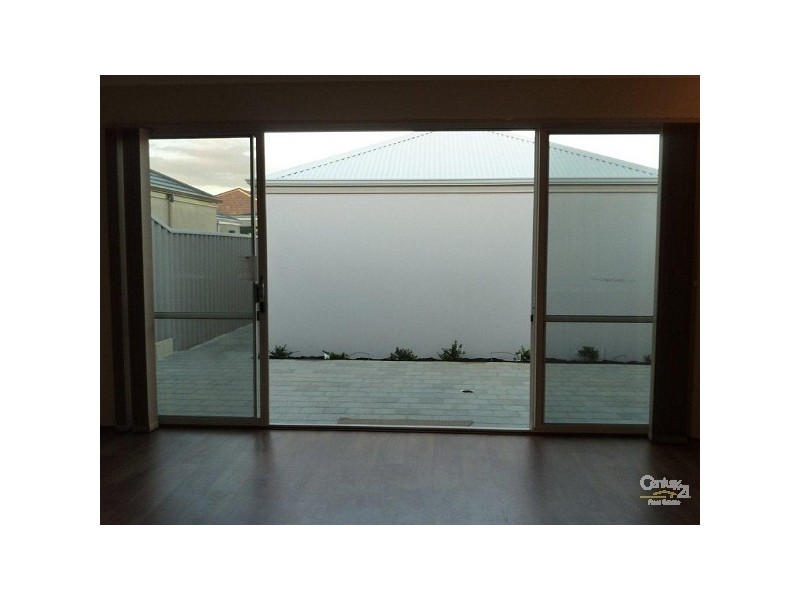 8 Portsalon parkway, Butler WA 6036