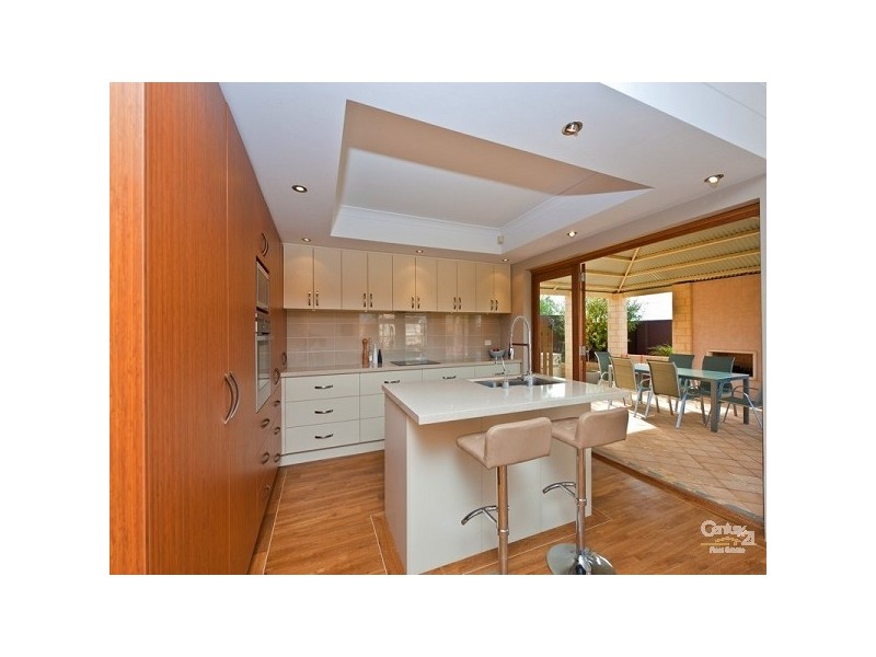 25 Gateshead Loop, Mindarie WA 6030