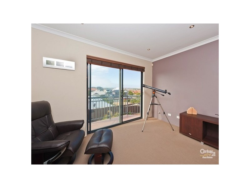 25 Gateshead Loop, Mindarie WA 6030