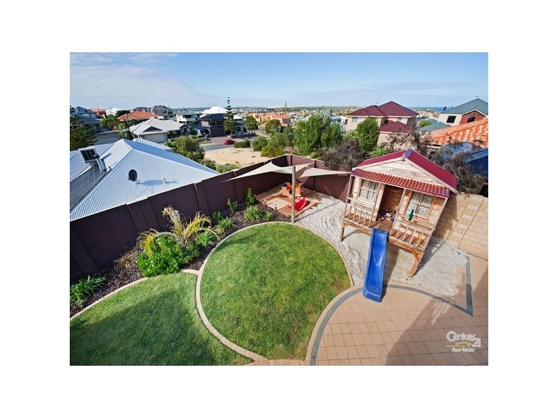 25 Gateshead Loop, Mindarie WA 6030