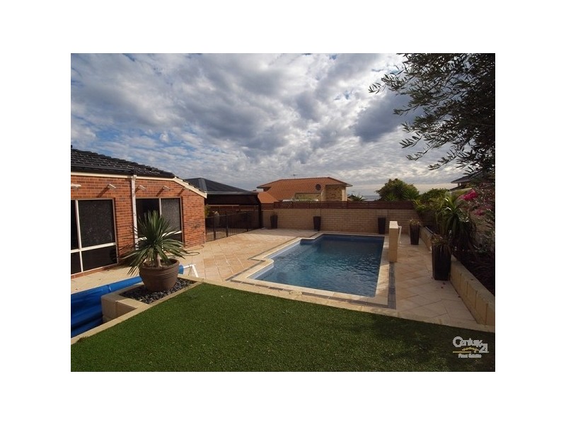 5 Selby Close, Mindarie WA 6030