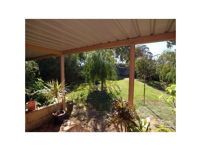 48 Edmonds Street, Calingiri WA 6569