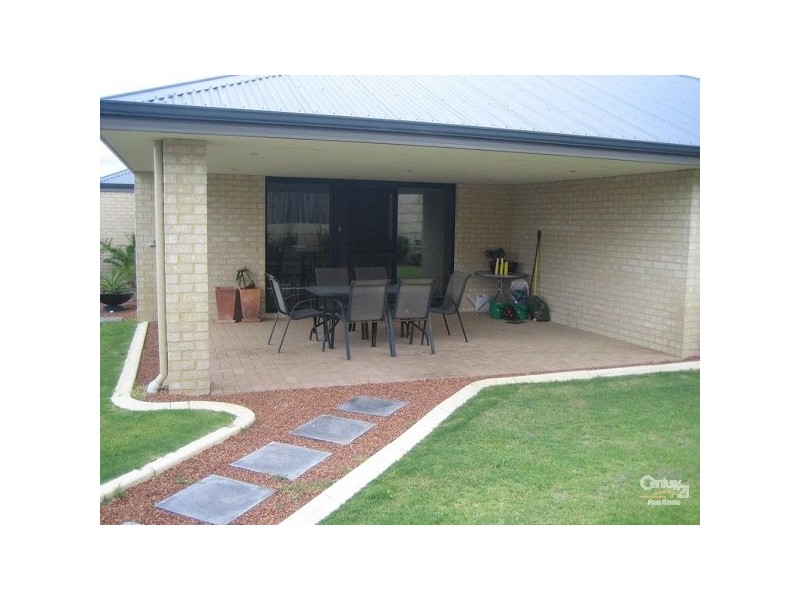 145 Santa barbara parade, Quinns Rocks WA 6030