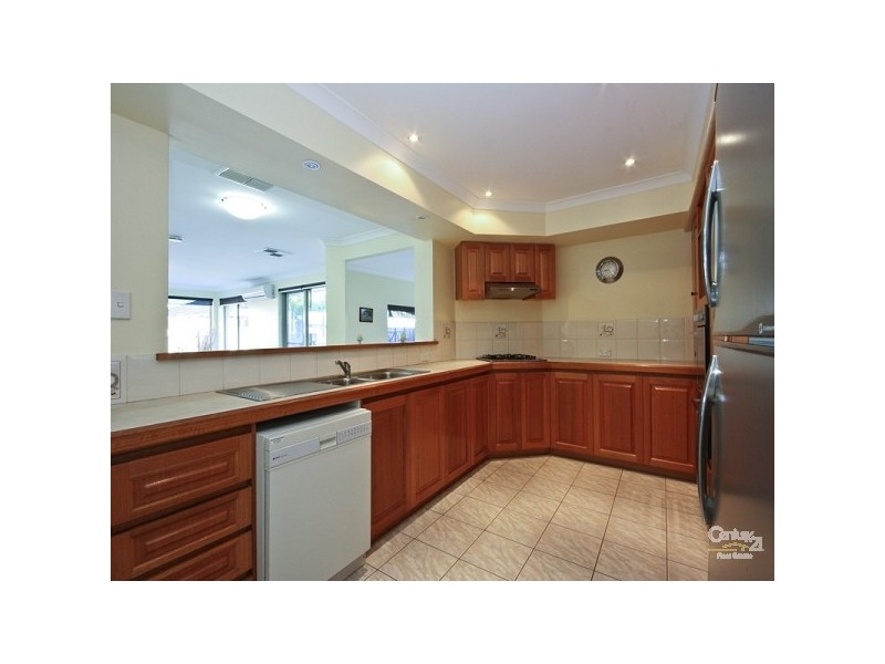 31 Weymouth Boulevard, Quinns Rocks WA 6030