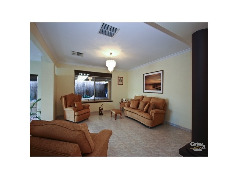 31 Weymouth Boulevard, Quinns Rocks WA 6030