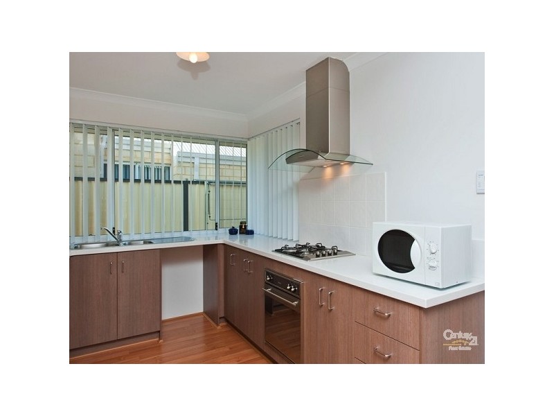 7 Yaroomba Place, Clarkson WA 6030