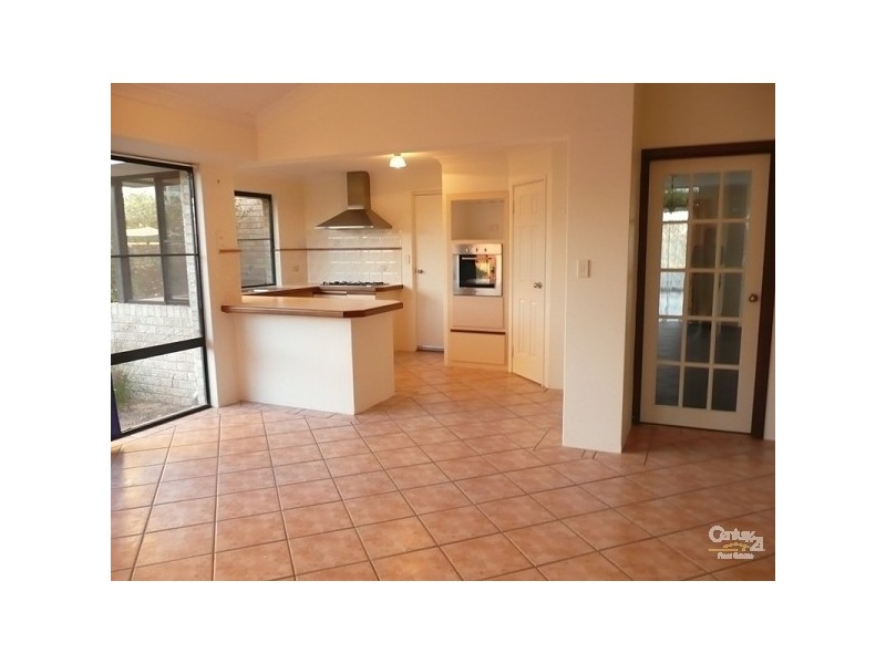 27 Longbeach prom, Mindarie WA 6030