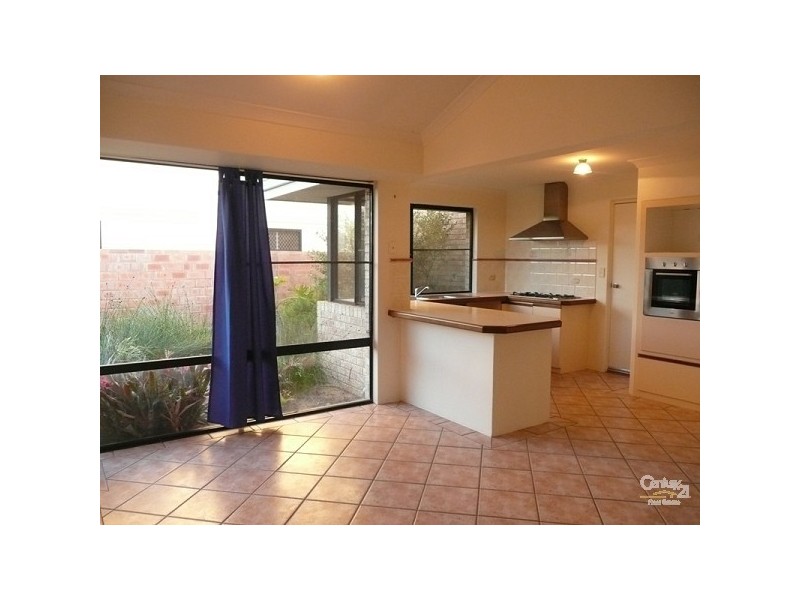 27 Longbeach prom, Mindarie WA 6030