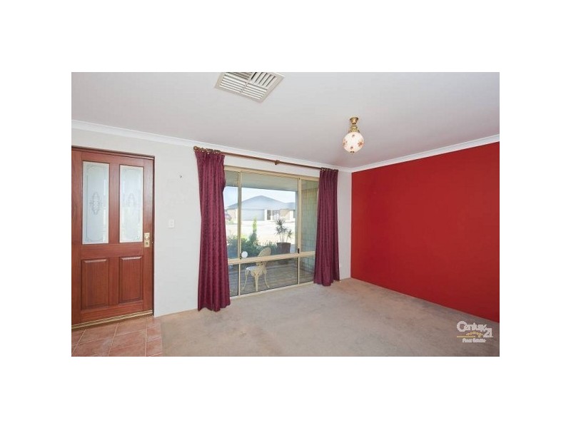 63 Marchwood Blvd, Butler WA 6036