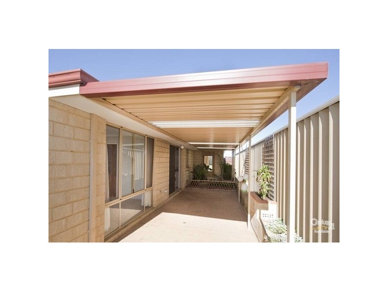 63 Marchwood Blvd, Butler WA 6036