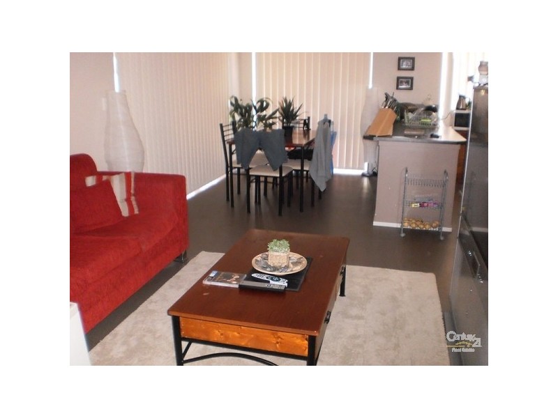 16 Tomago way, Merriwa WA 6030