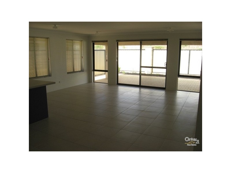 11b Capitol turn, Clarkson WA 6030