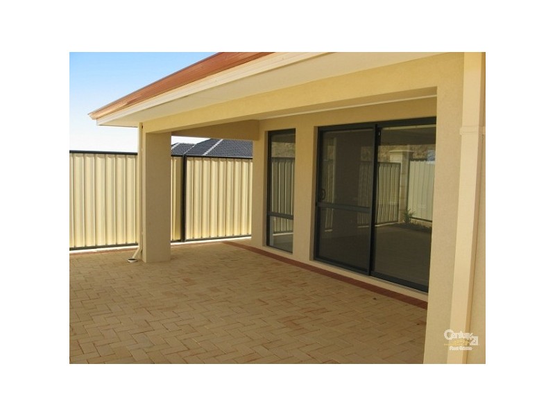 11b Capitol turn, Clarkson WA 6030