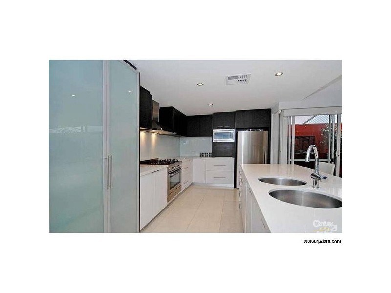 20 Ocean falls boulevard, Mindarie WA 6030