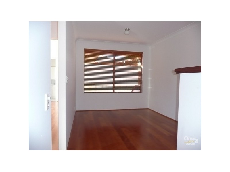 26 Lymburner drive, Hillarys WA 6025