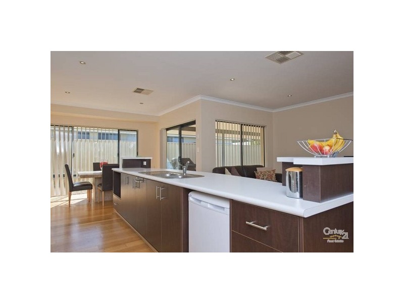 35 Cape Meares Crescent, Butler WA 6036