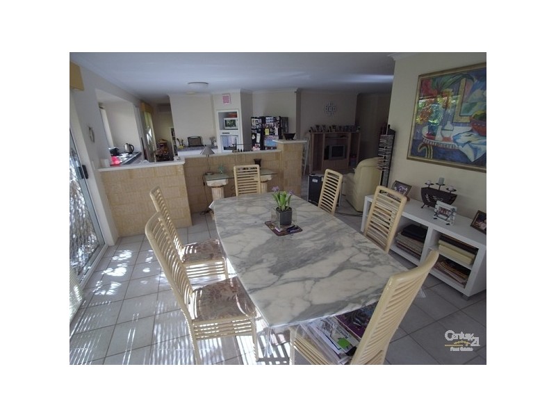 17 Midland Elbow, Mindarie WA 6030