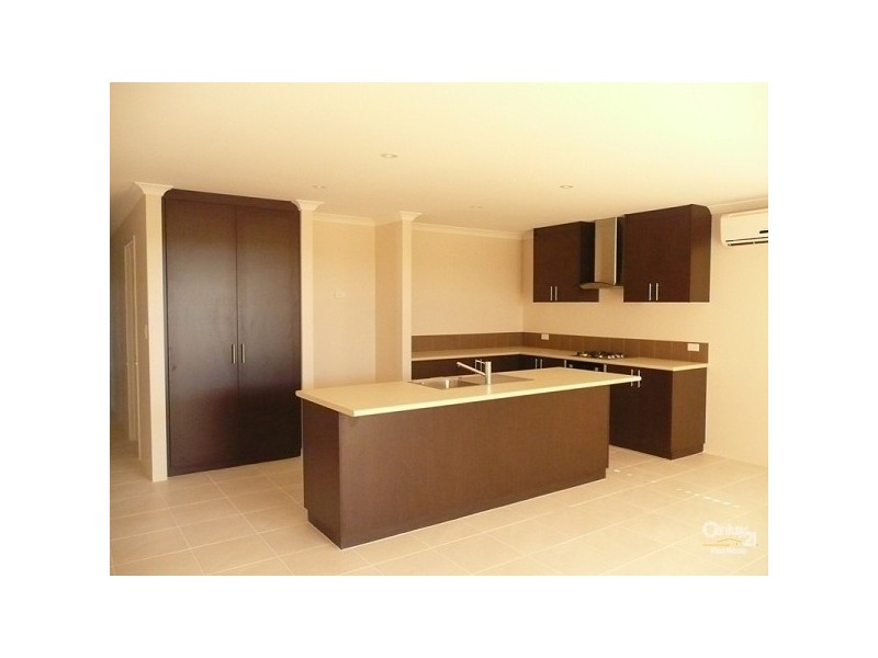 5 Caribbean circuit, Clarkson WA 6030