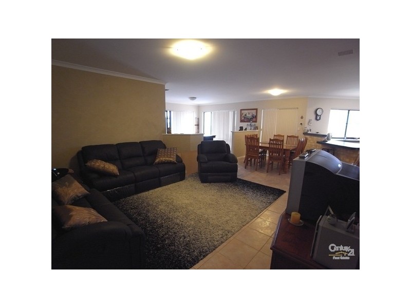 22 Coatbridge Circuit, Kinross WA 6028