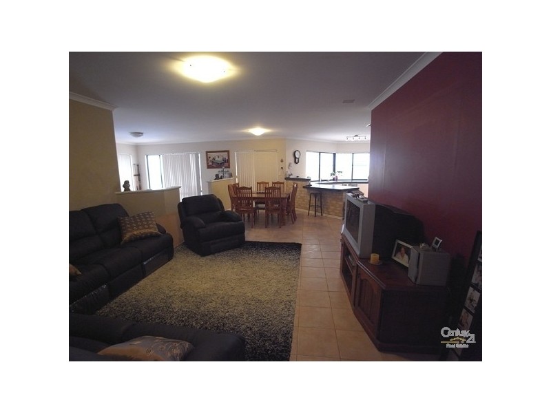 22 Coatbridge Circuit, Kinross WA 6028