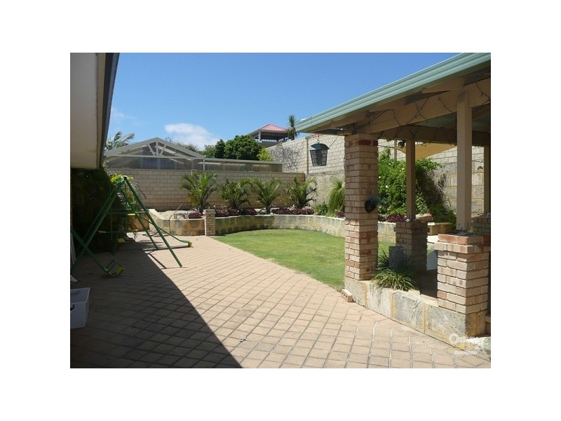 8 Ostend parade, Mindarie WA 6030