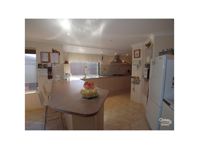 14 Leveque Ramble, Ridgewood WA 6030