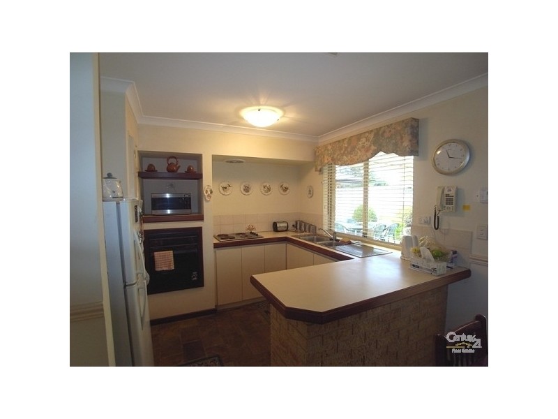 31 Stradbroke Gardens, Ridgewood WA 6030