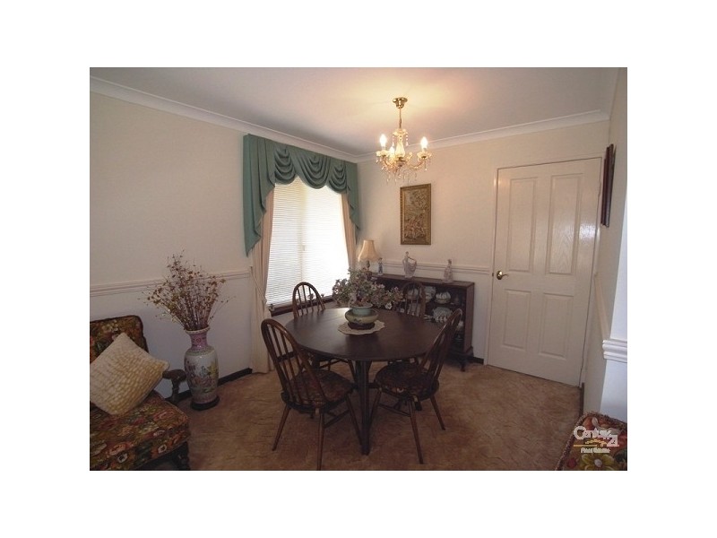 31 Stradbroke Gardens, Ridgewood WA 6030