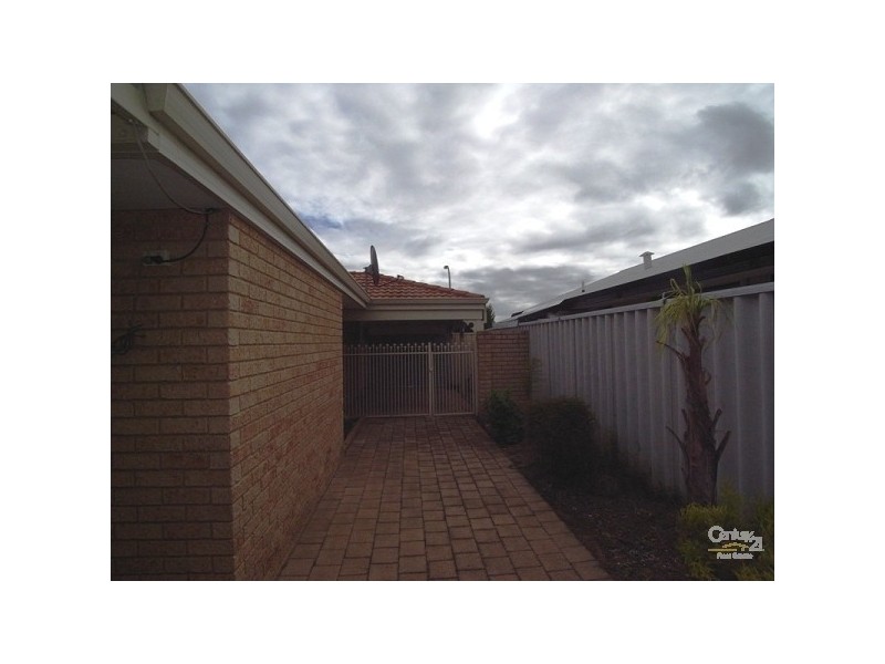 31 Stradbroke Gardens, Ridgewood WA 6030